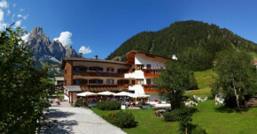 Garni Raetia Corvara